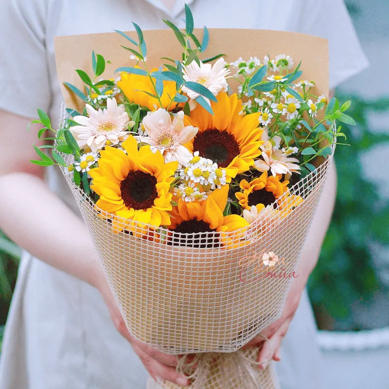 hoa hướng dương kết hợp với hoa cúc